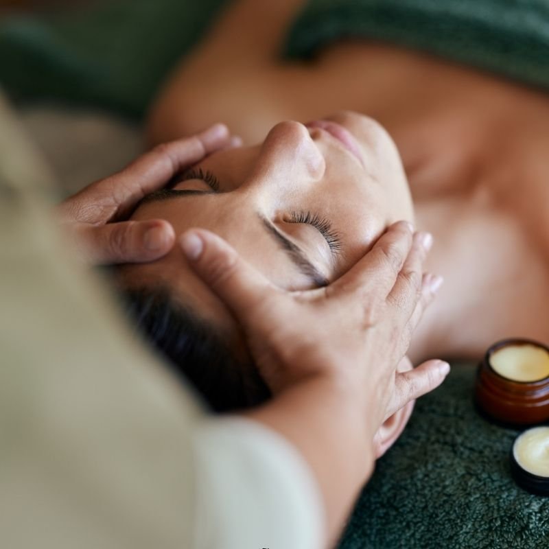 Curso de massagem realaxante com cranio facial e bambuterapia em curitiba