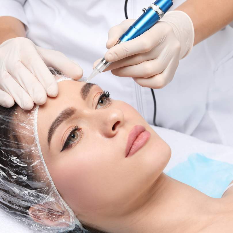 Pacote de Cursos Sobrancelhas e Labial em Curitiba